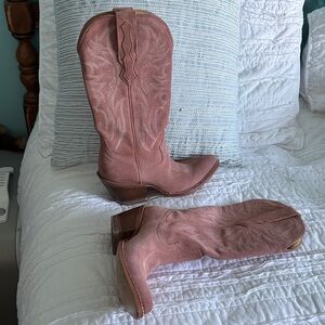 Idyllwind Pink Western Cowboy Boots
